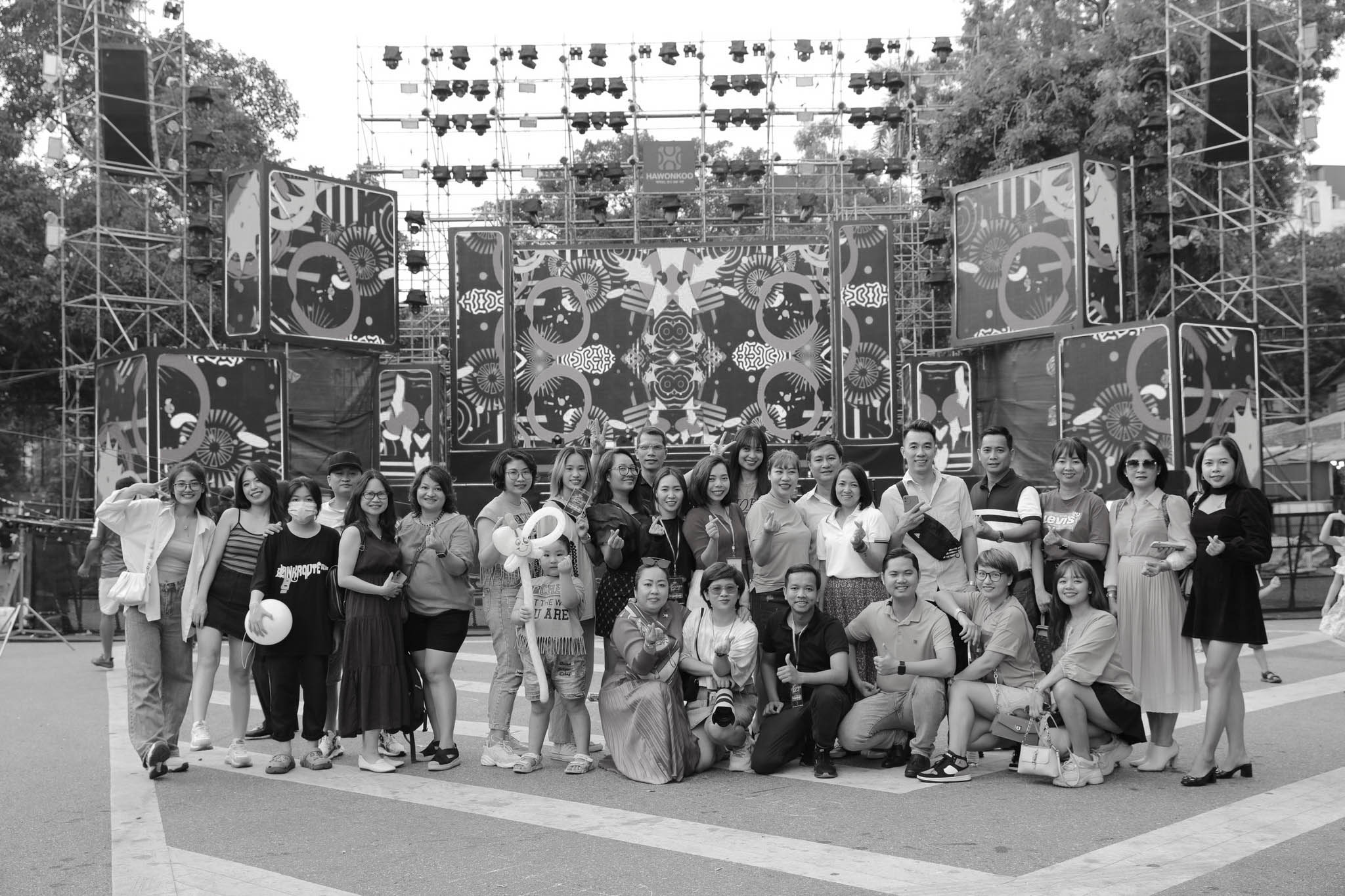 BTPERS CÁ TÍNH TẠI HAWONKOO FESTIVAL - KHÔNG GIAN SẮC MÀU KHÔNG GIỚI HẠN